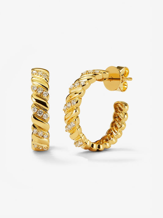 Pendientes de oro amarillo de 18K con diamantes blancos en talla brillante de 0,2 cts