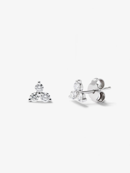 Pendientes de oro blanco de 18K con 6 diamantes en talla brillante con un total de 0,36 cts