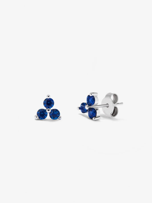 Pendientes de oro blanco de 18K con zafiros azules en talla brillante de 0,77 cts