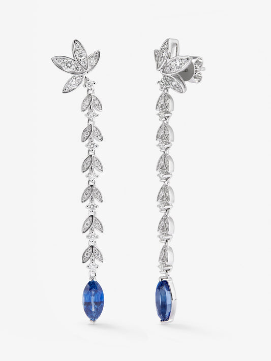 Pendientes de oro blanco de 18K con zafiros azules en talla marquise de 3,95 cts y diamantes blancos en talla brillante de 0,92 cts