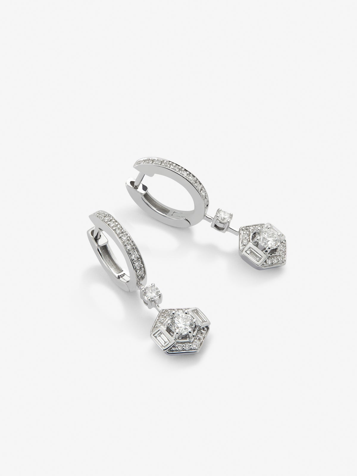 Pendientes compromiso deco de oro blanco de 18K con diamantes