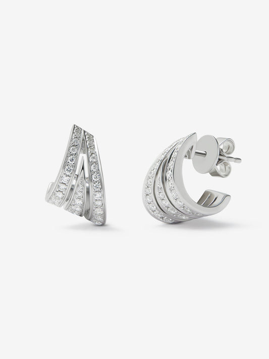 Pendientes de oro blanco de 18K con pavé de diamantes en talla brillante con un total de 0,52 cts