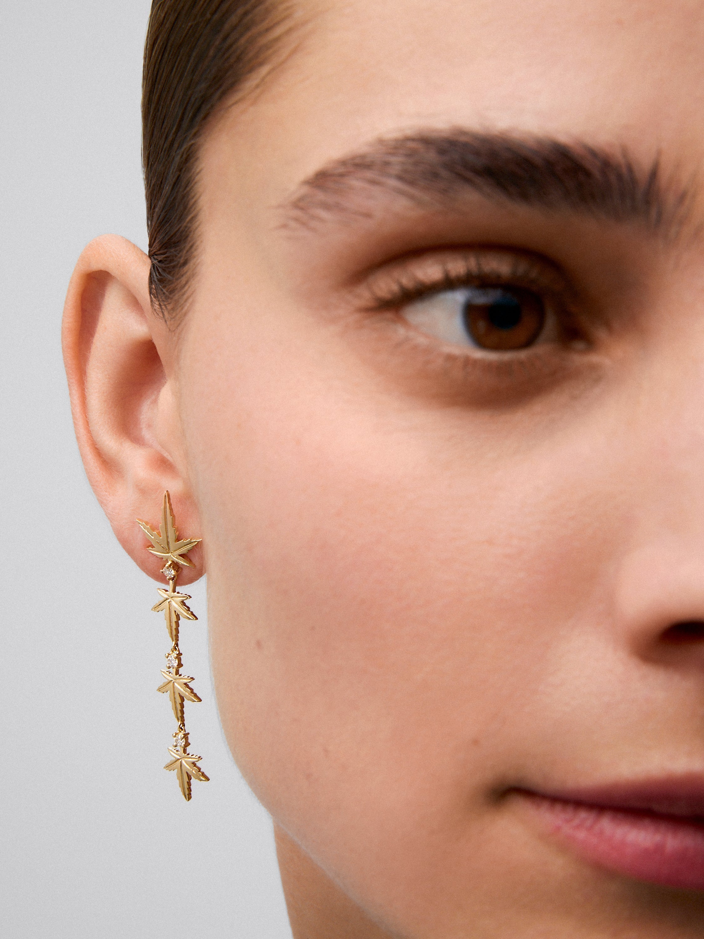 Pendientes de oro amarillo con diamantes