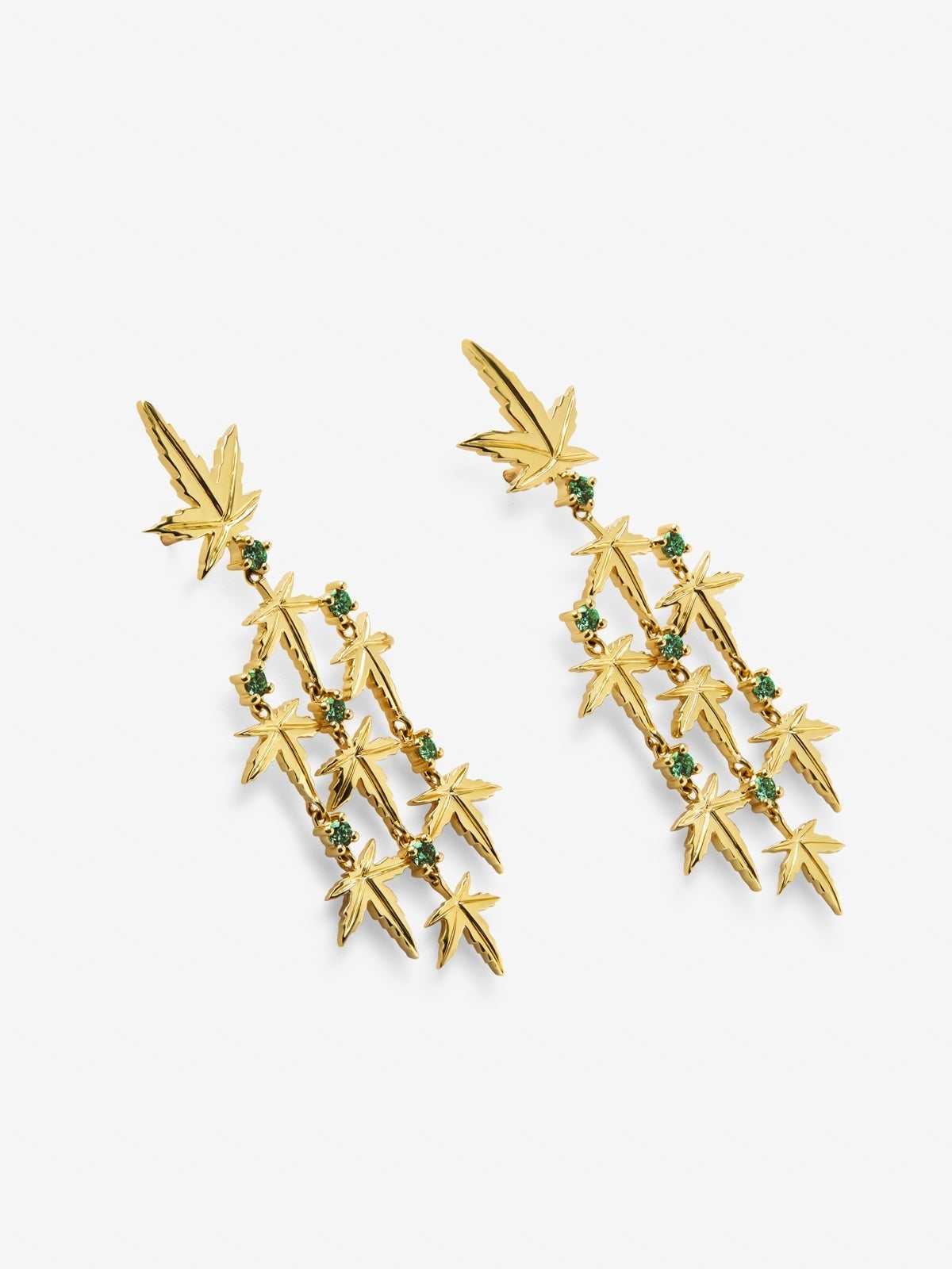 Pendientes de oro amarillo con esmeralda