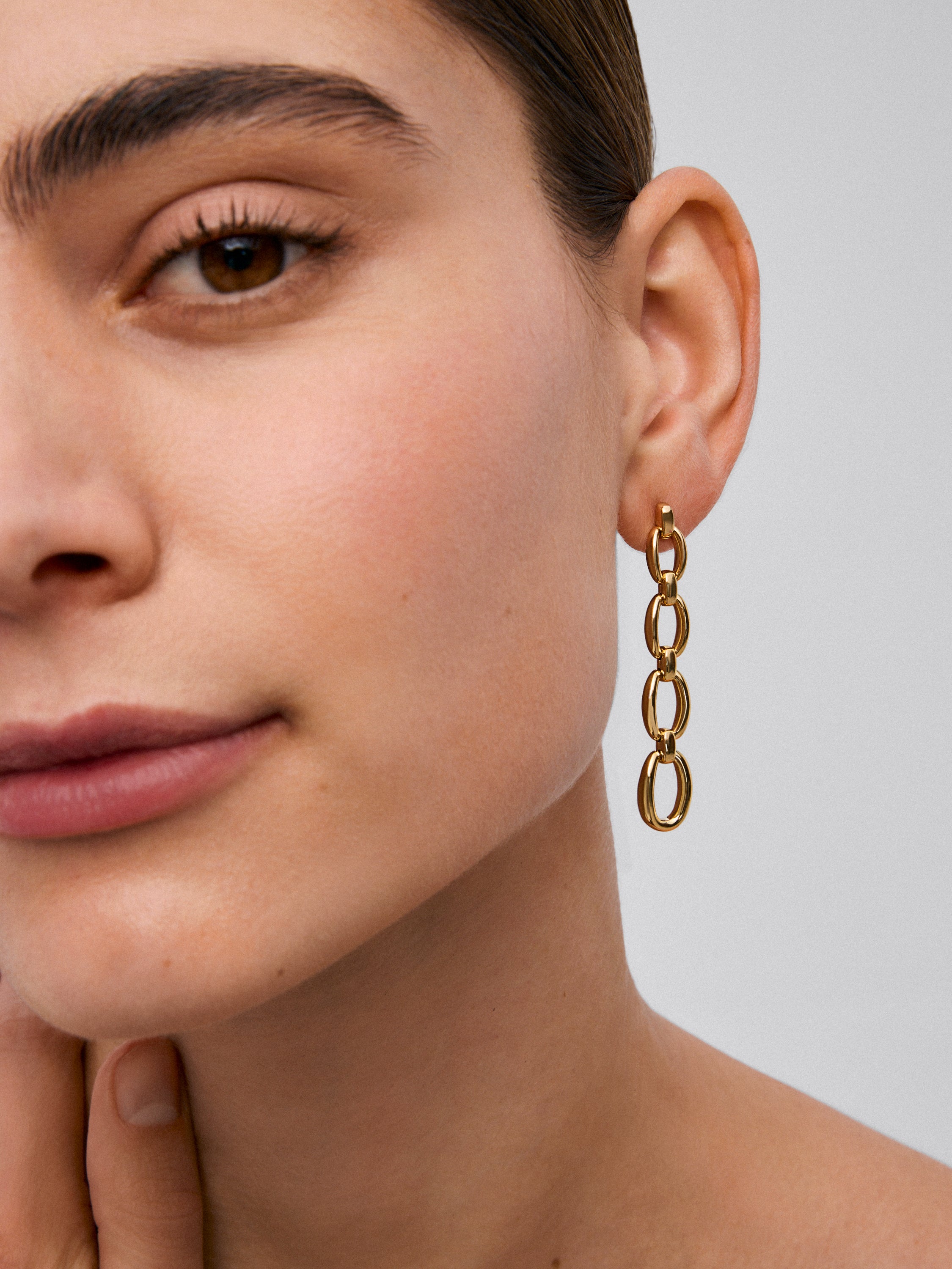Pendientes largos de eslabones de oro amarillo de 18K