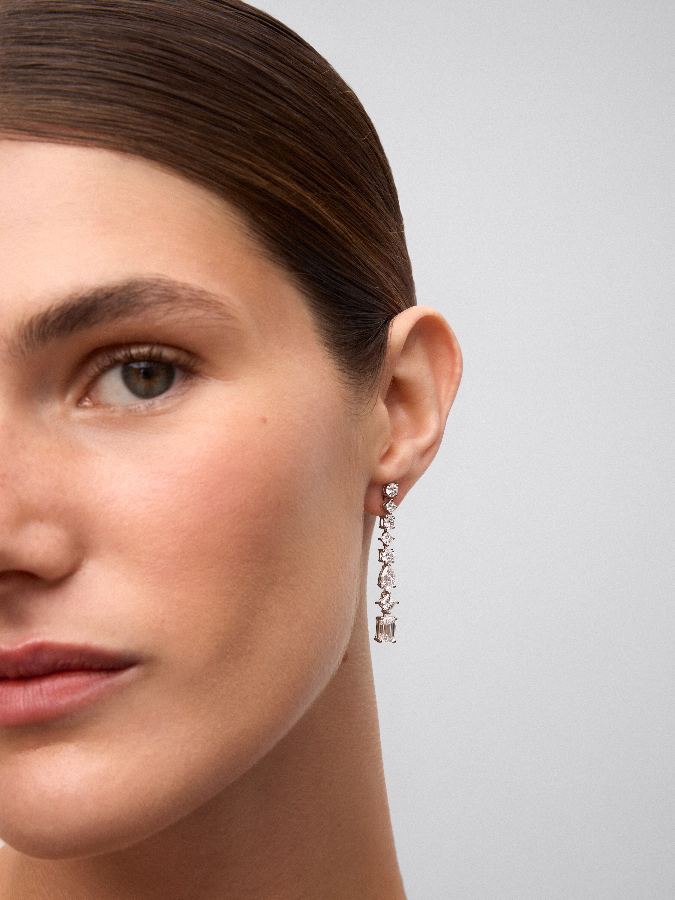 Pendientes de alta joyería en oro blanco de 18K y diamantes