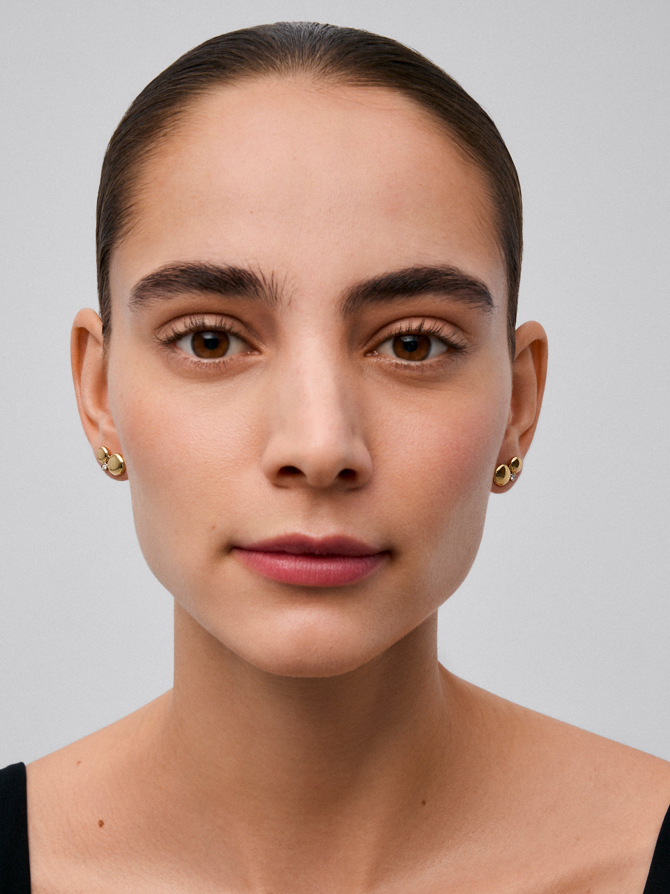 Pendientes de oro amarillo de 18K con motivos de esfera