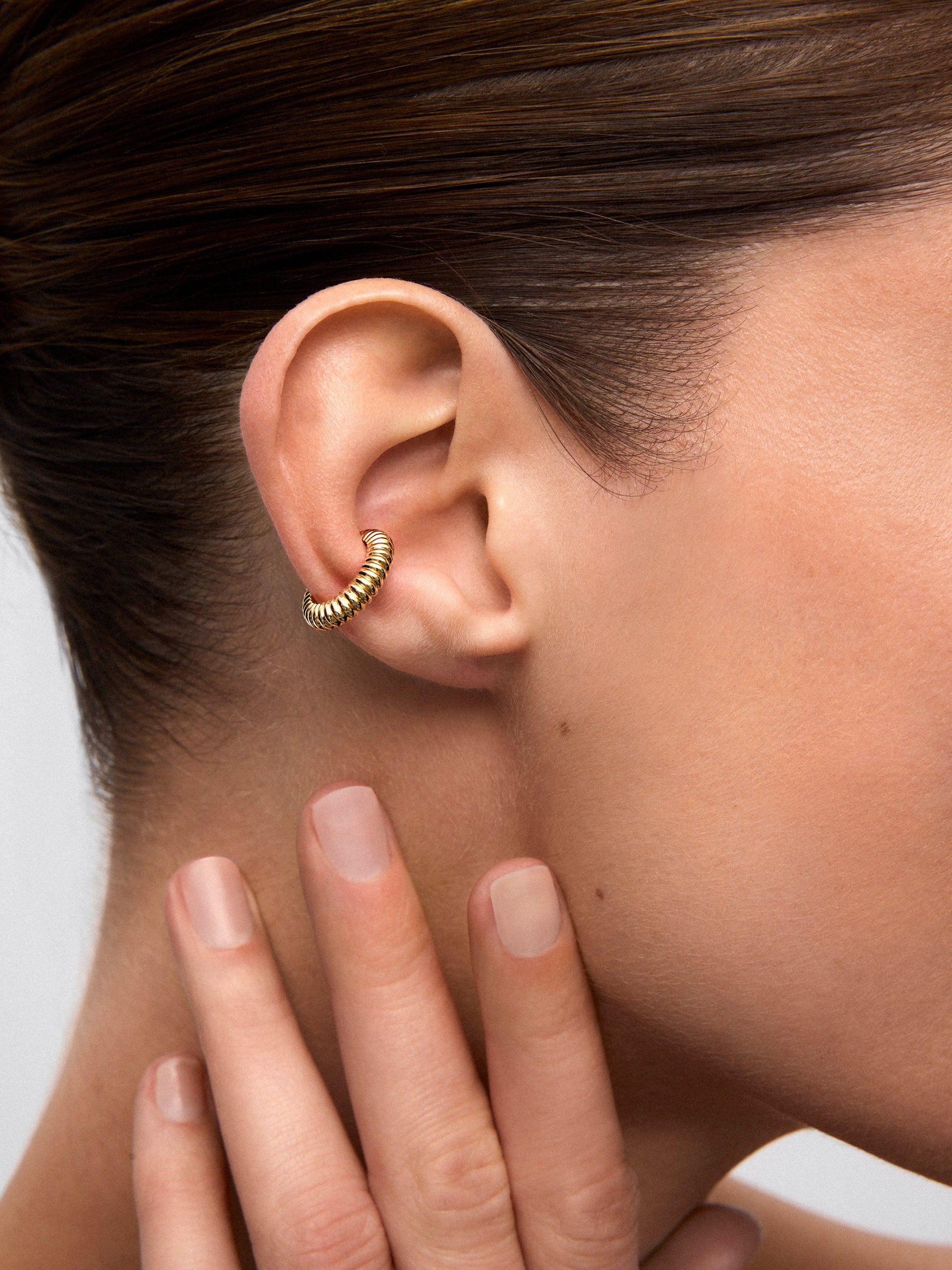 Earcuff gallonado de oro amarillo de 18K