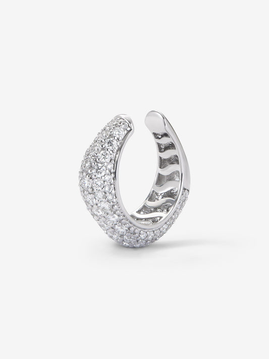 Pendientes de oro blanco de 18K con pavé de diamantes en talla brillante con un total de 0,71 cts