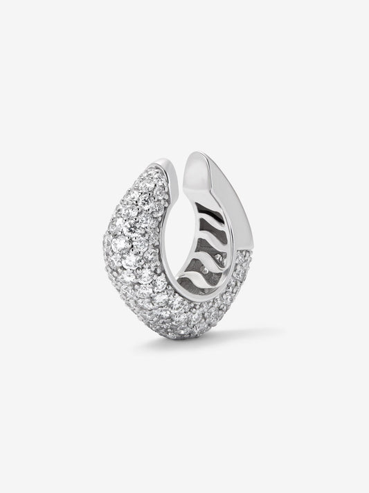 Earcuff de oro blanco de 18K con pavé de diamantes en talla brillante con un total de 2,35 cts