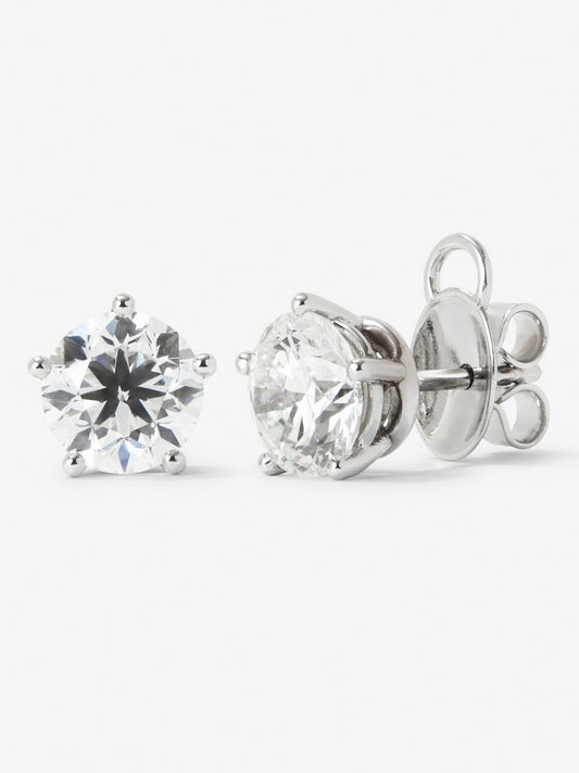 Pendientes de oro blanco de 18K con diamante solitario
