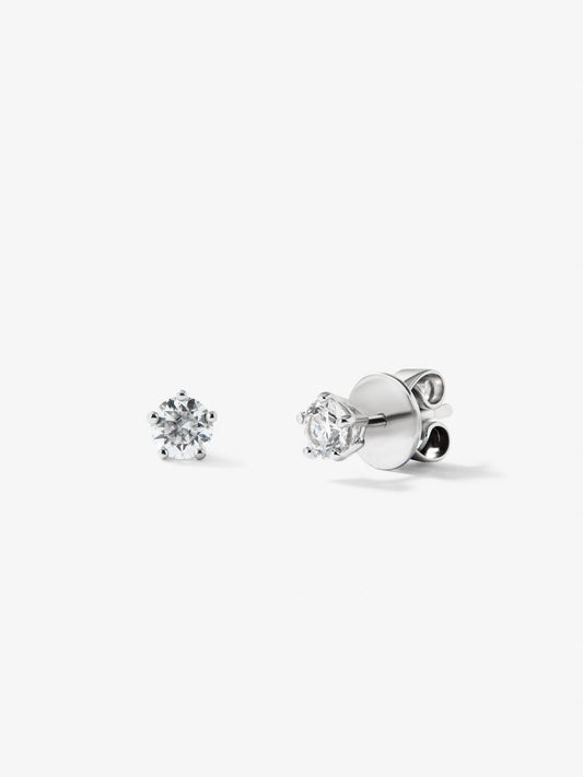 Pendientes de oro blanco de 18K con diamante solitario