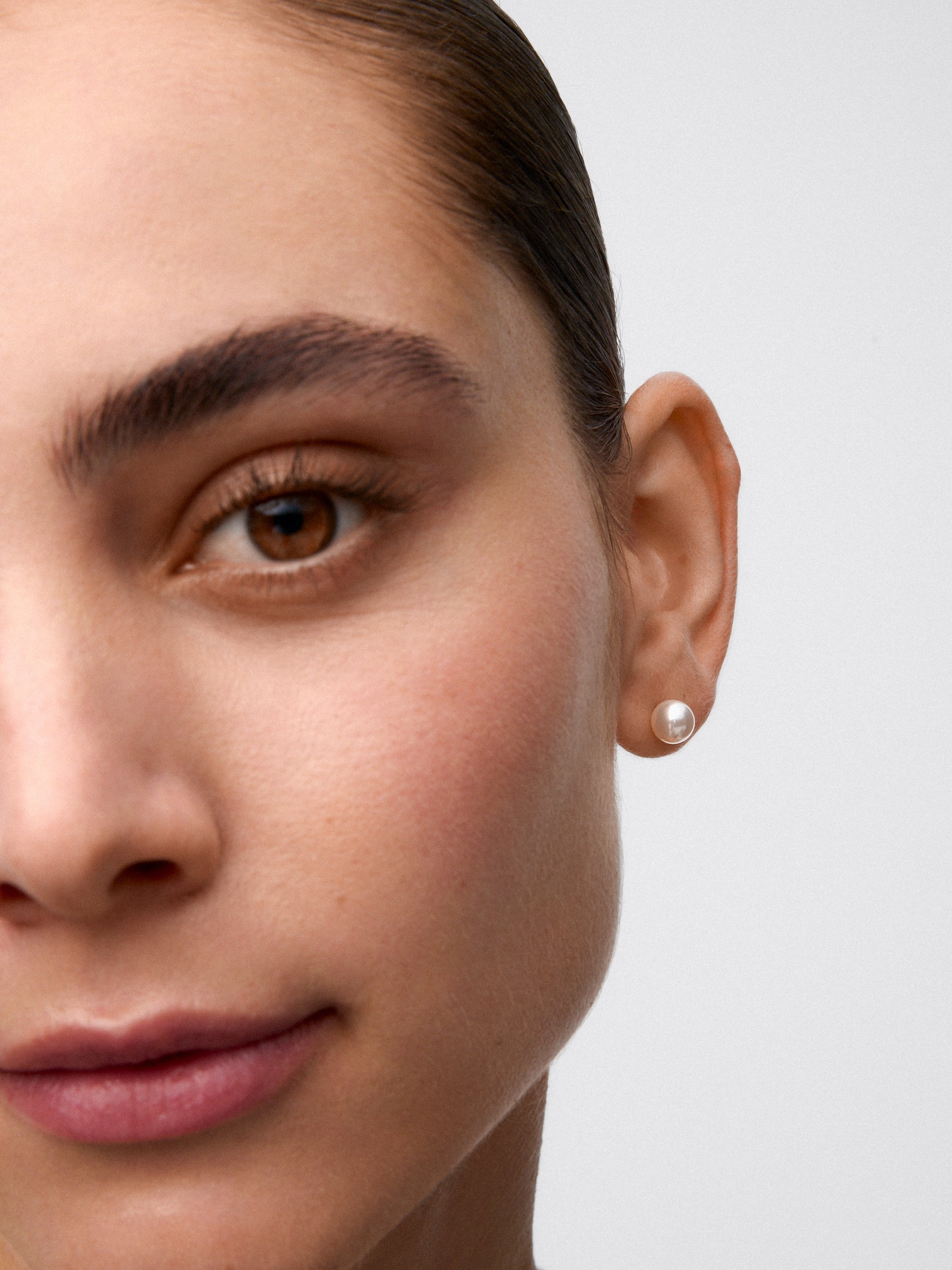 Pendientes de oro amarillo de 18K con 2 perlas de 6,5mm