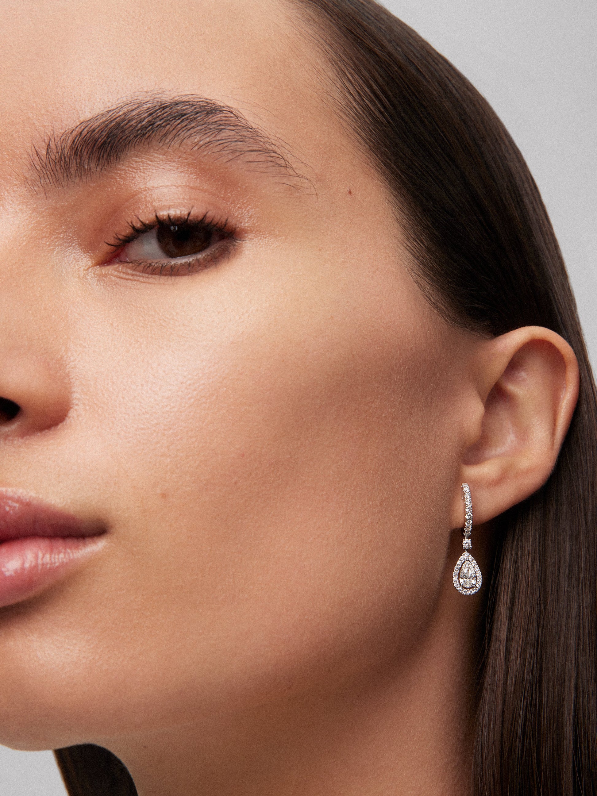 Pendientes de oro blanco 18K con diamantes