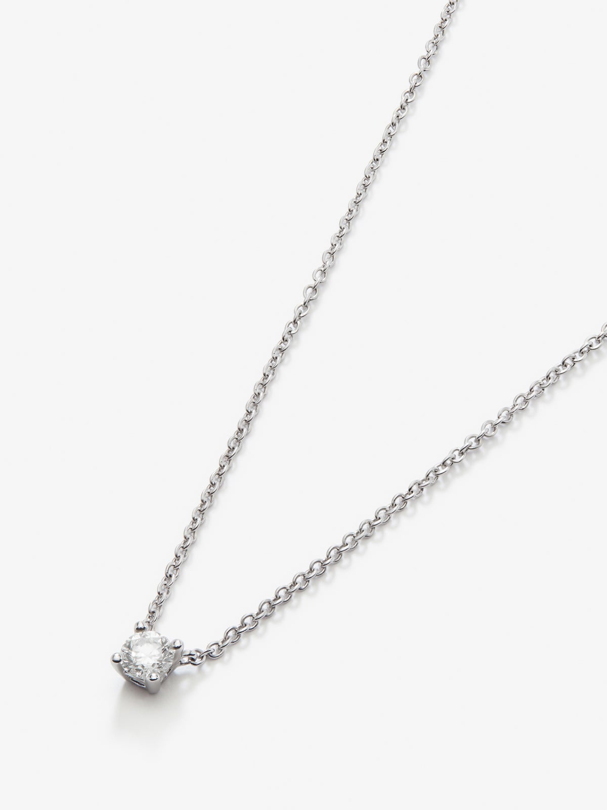 Colgante de oro blanco de 18K con diamante en talla brillante de 0,2 cts
