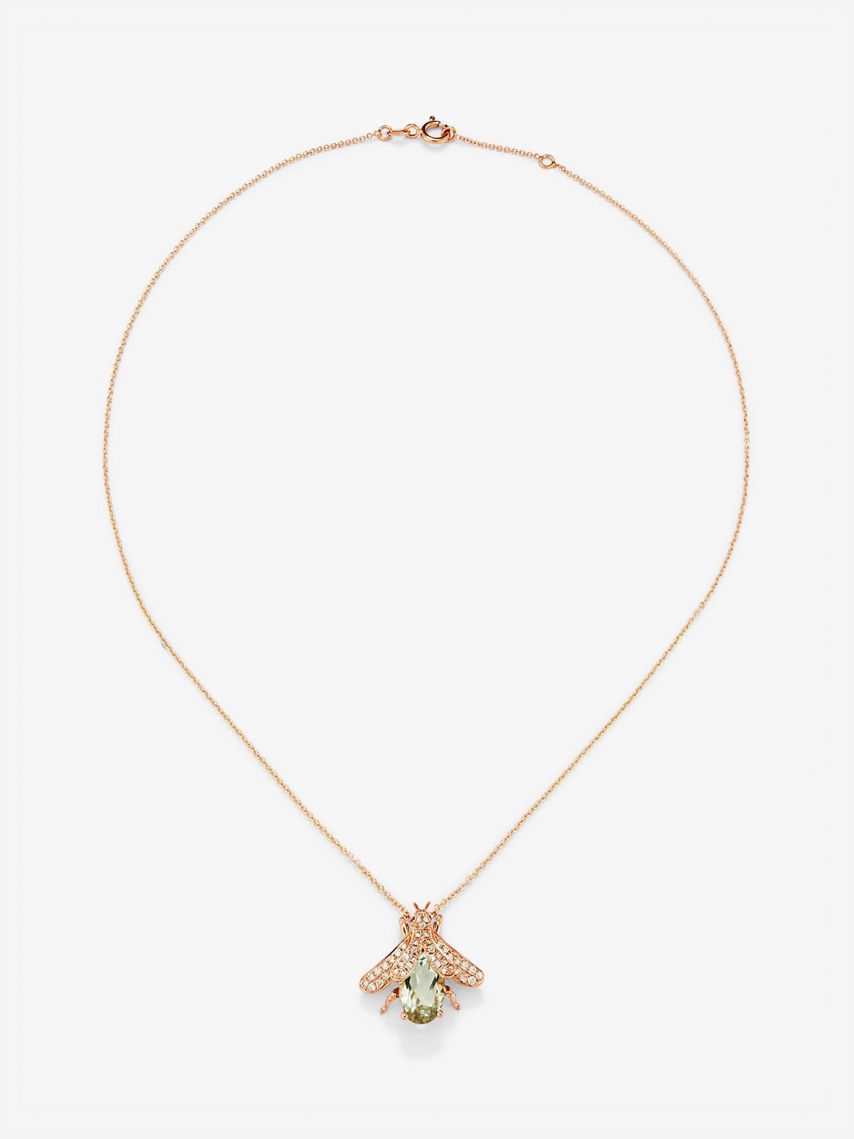 Colgante de oro blanco de 18K con amatista verde en talla oval de 2,5 cts, 42 diamantes marrones en talla brillante con un total de 0,36 cts y 2 zafiros azules en talla brillante con un total de 0,01 cts
