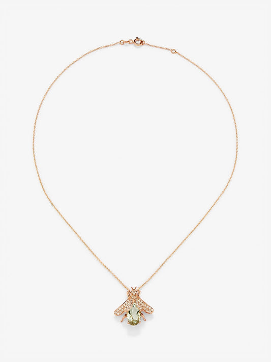 Colgante de oro blanco de 18K con amatista verde en talla oval de 2,5 cts, 42 diamantes marrones en talla brillante con un total de 0,36 cts y 2 zafiros azules en talla brillante con un total de 0,01 cts