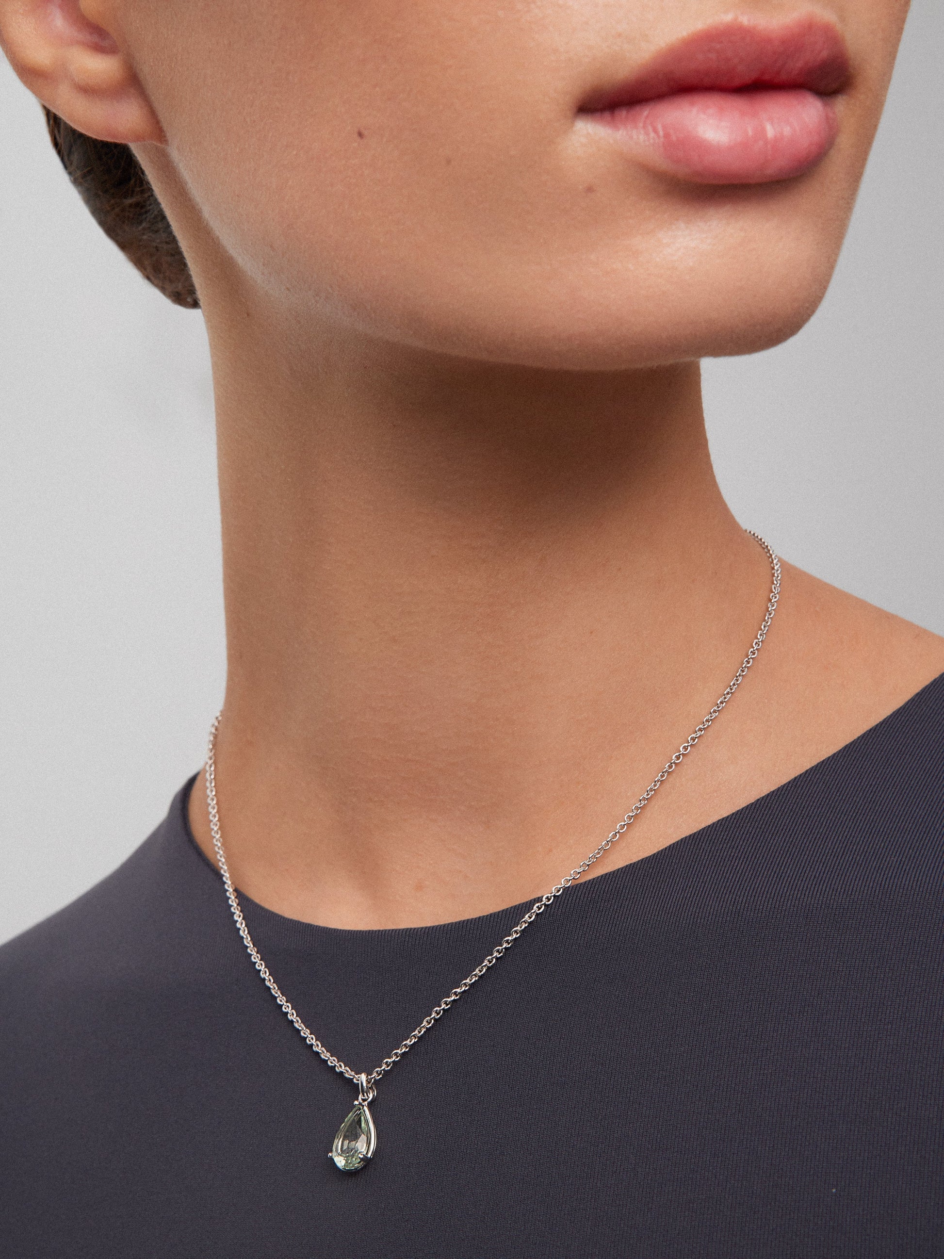 Colgante cadena de plata 925 con amatista verde