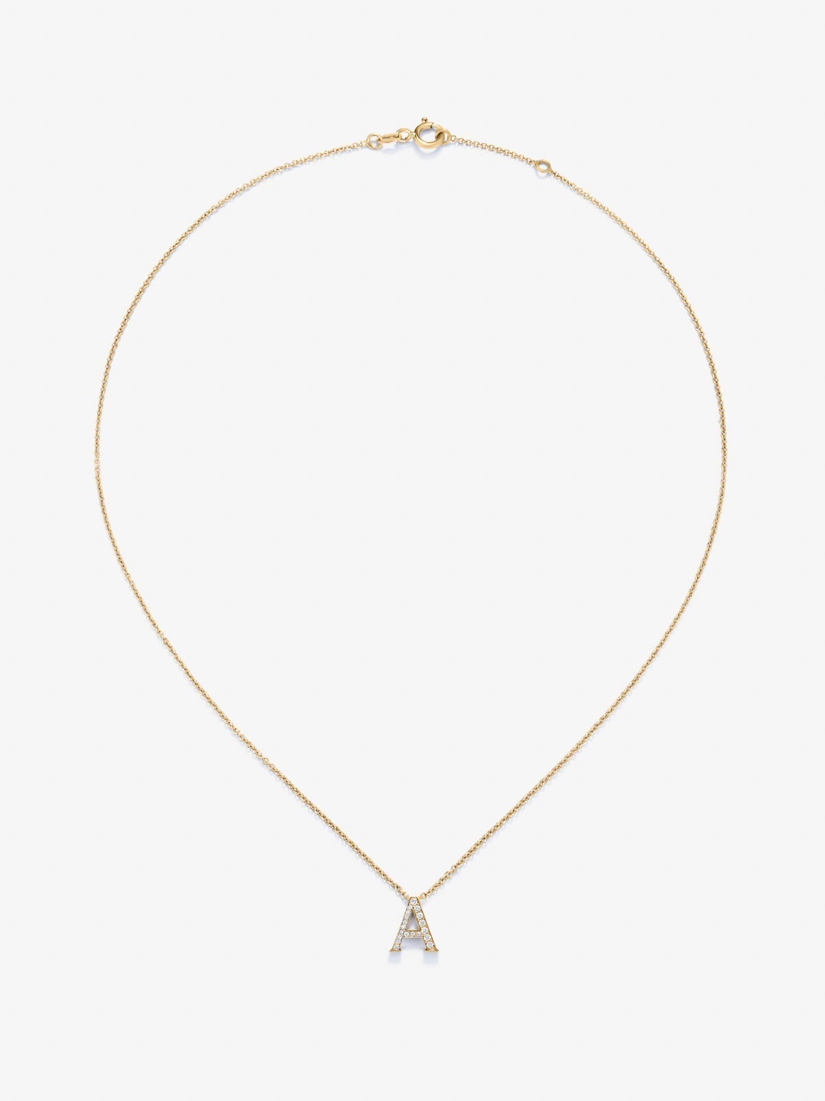 Colgante de oro amarillo de 18K con letra A y 12 diamantes en talla brillante con un total de 0,07 cts