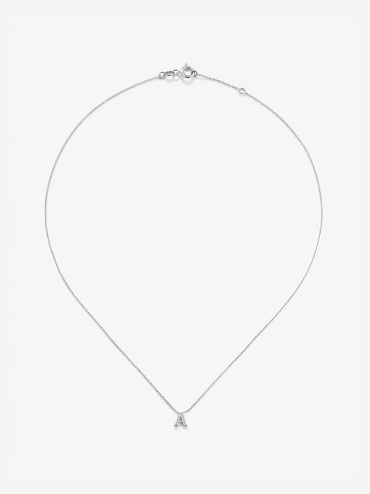 Colgante cadena con inicial pequeña de oro blanco de 18K y diamantes