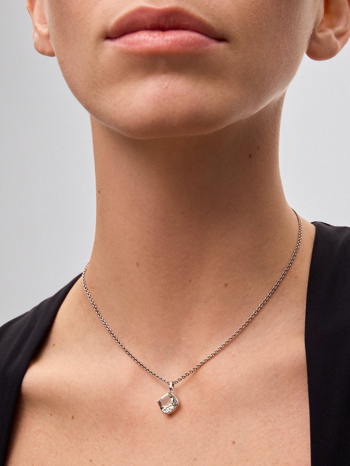 Colgante de plata 925 con amatista verde