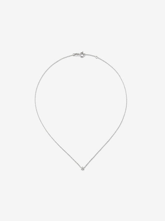 Colgante de oro blanco de 18K con diamantes 0,21 cts en forma de estrella