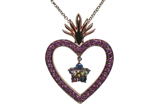 Colgante de corazón de oro rosa de 18K con 44 zafiros multicolor en talla brillante con un total de 2,98 cts