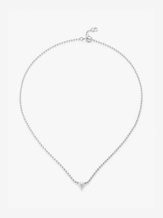 Colgante de oro blanco de 18K con 3 diamantes en talla brillante con un total de 0,18 cts