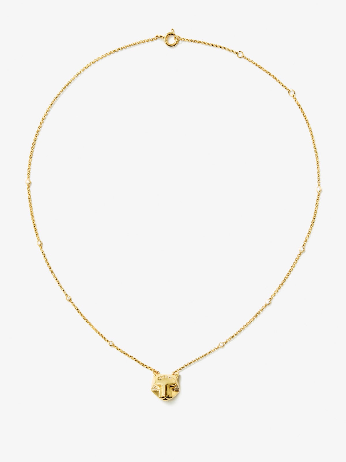 Colgante de oro amarillo de 18K con 29 diamantes en talla brillante con un total de 0,25 cts y forma de tigre
