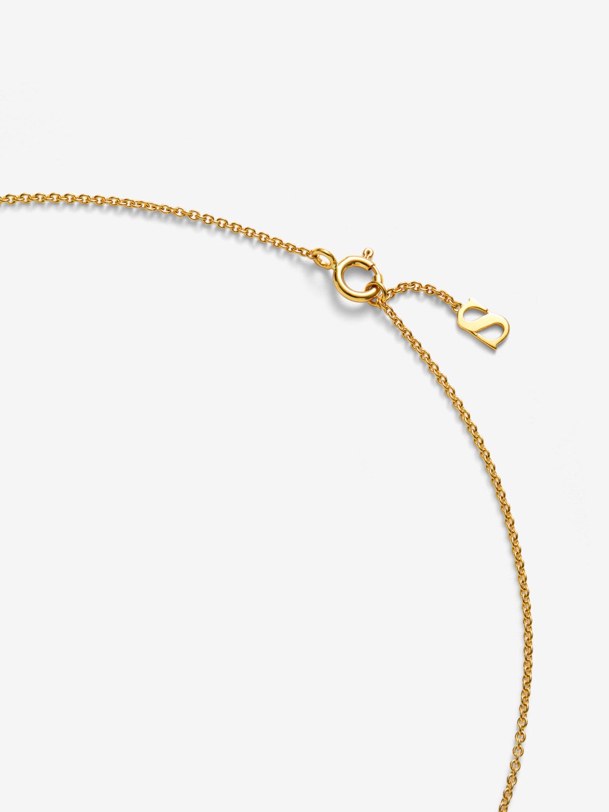 Colgante mini eslabón de oro amarillo de 18K