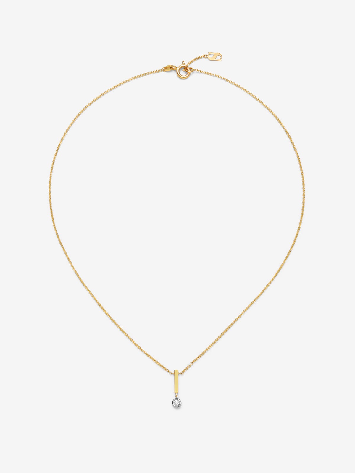 Colgante de oro amarillo de 18K con diamante en talla brillante de 0,06 cts