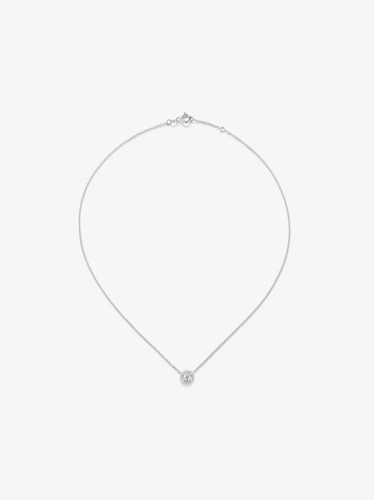 Colgante cadena de oro blanco de 18K con diamante solitario y orla de diamantes