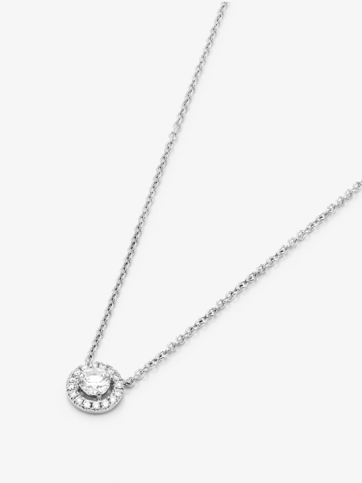Colgante cadena de oro blanco de 18K con diamante solitario y orla de diamantes