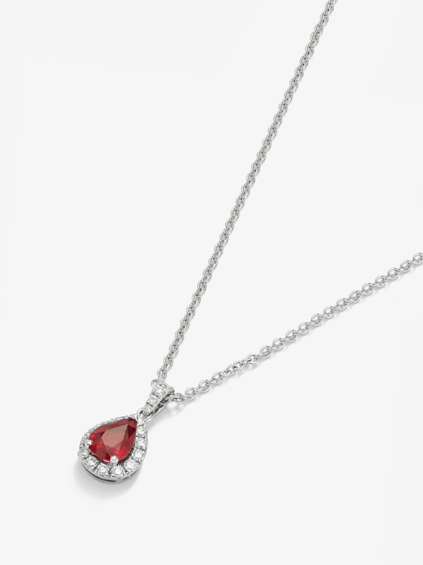 Colgante de oro blanco de 18K con rubí rojo