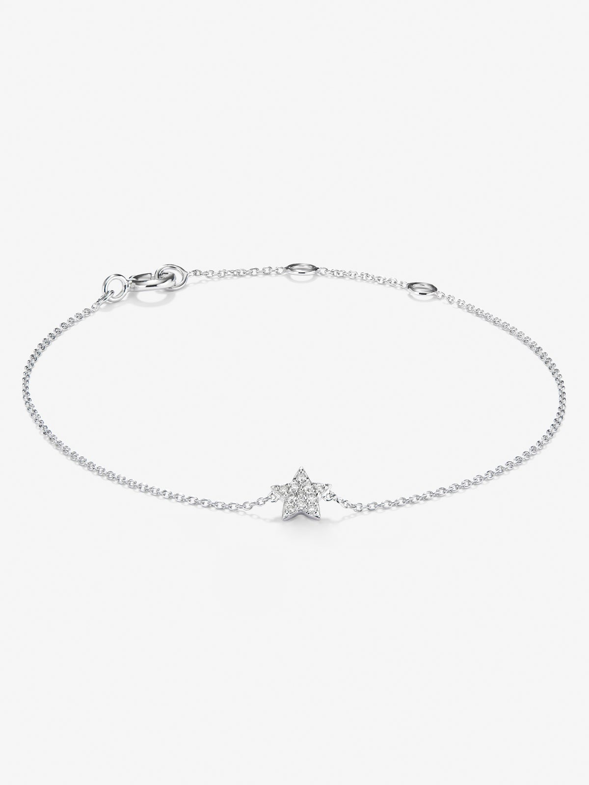 Pulsera de oro blanco de 18K con diamantes blancos en talla brillante de 0,05 cts con forma de estrella