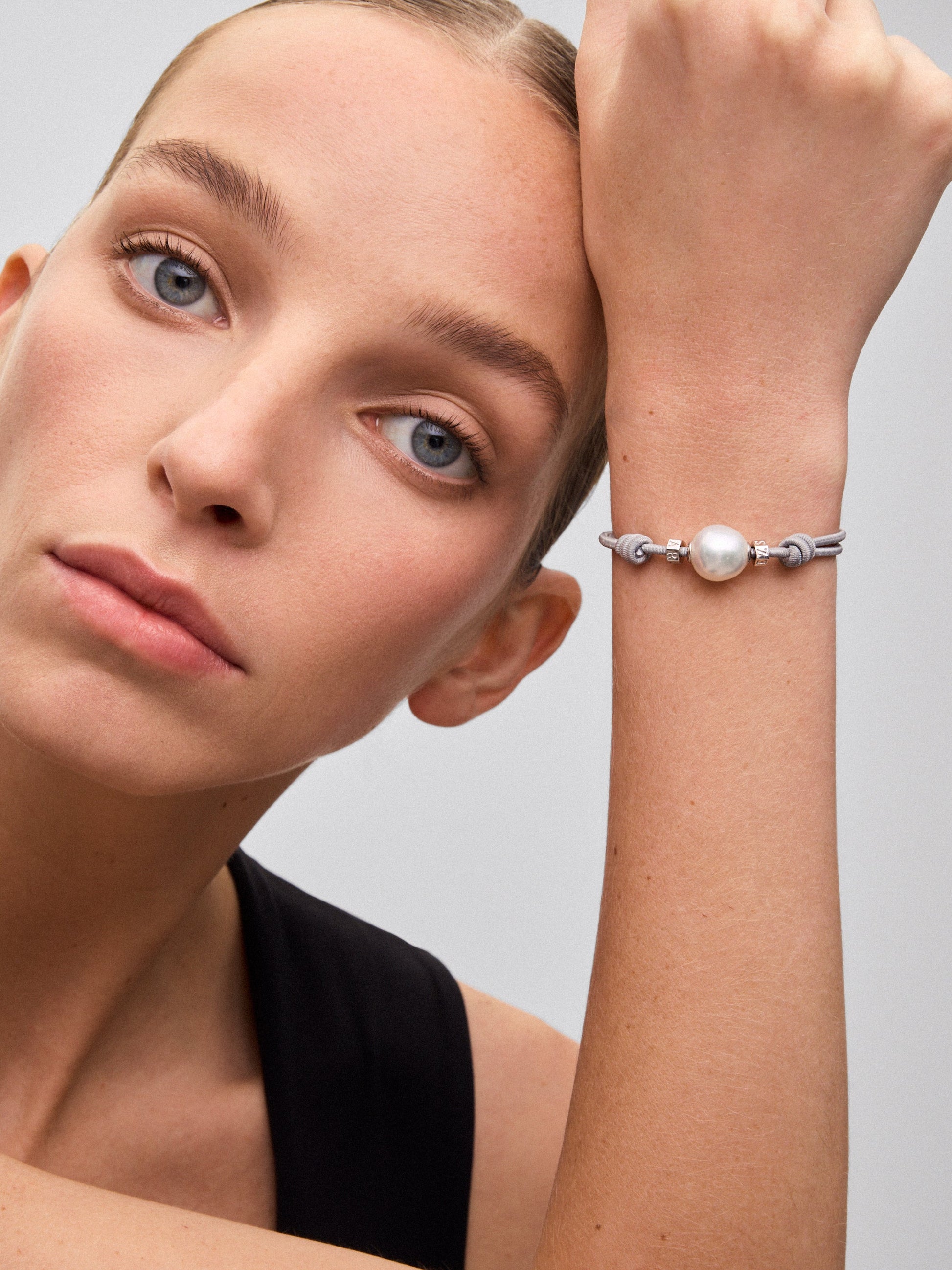 Pulsera one de plata 925 y perla australina