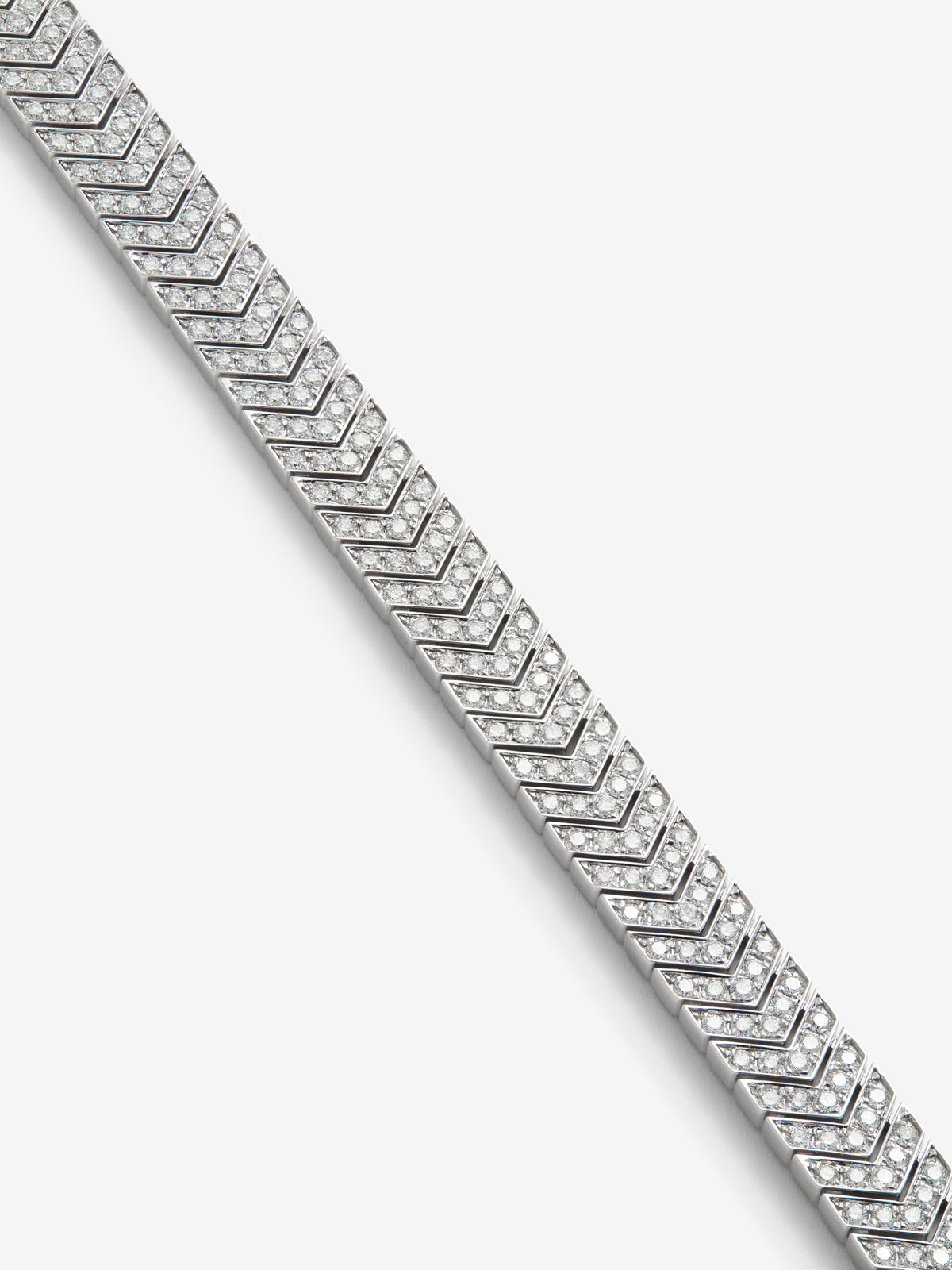 18K White Gold Bracelet with Diamond