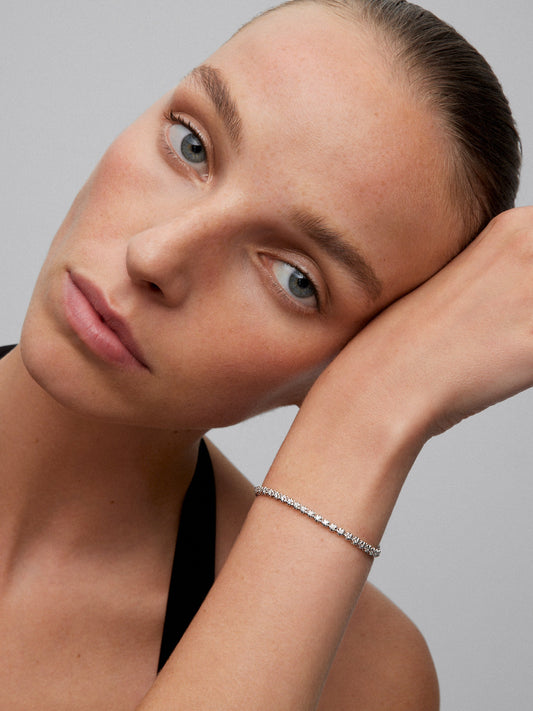 Pulsera rivière de oro blanco de 18K con diamantes en talla brillante de 0,2 cts
