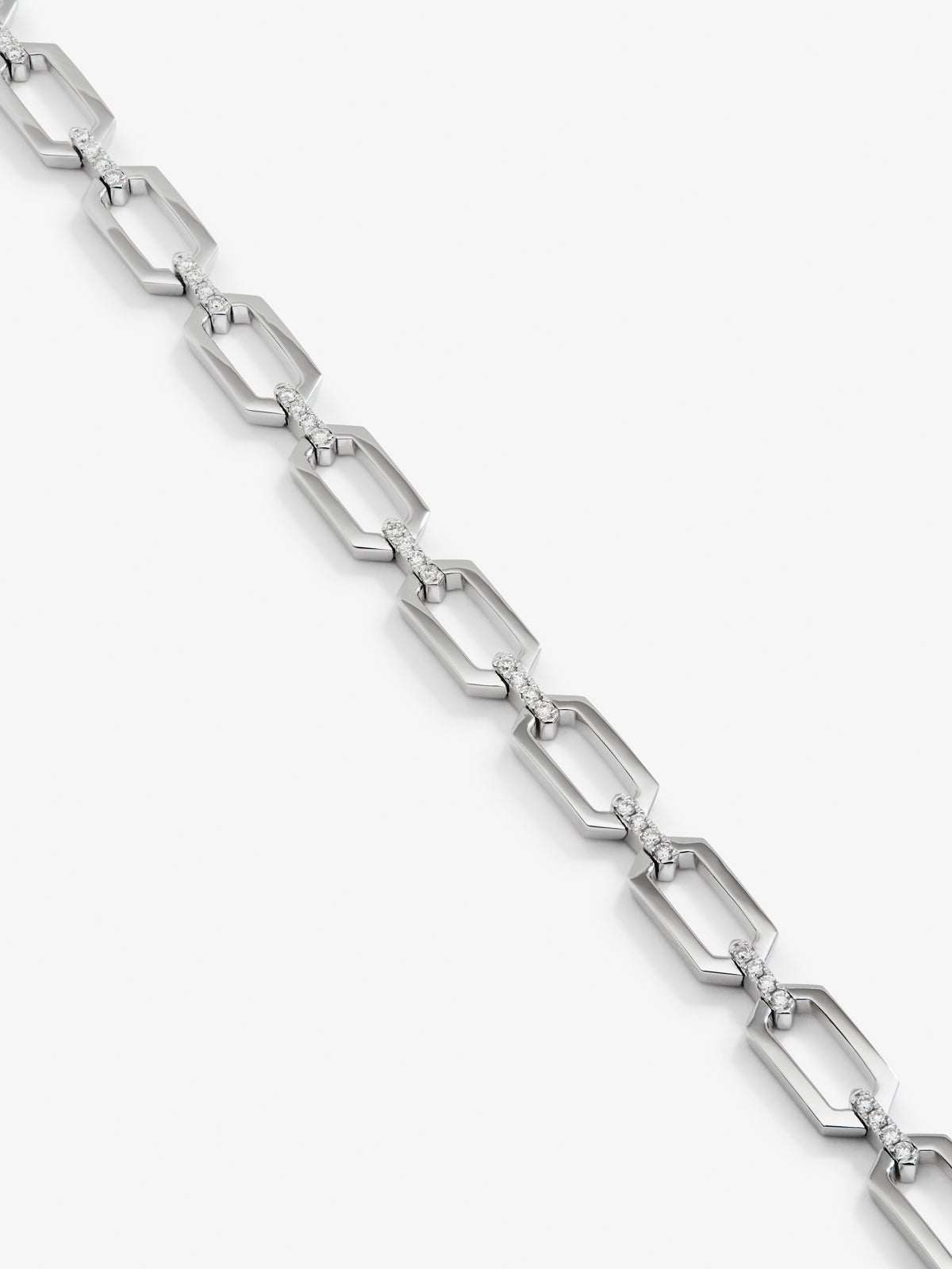 Pulsera de oro blanco de 18K con diamantes blancos en talla brillante de 0,3 cts