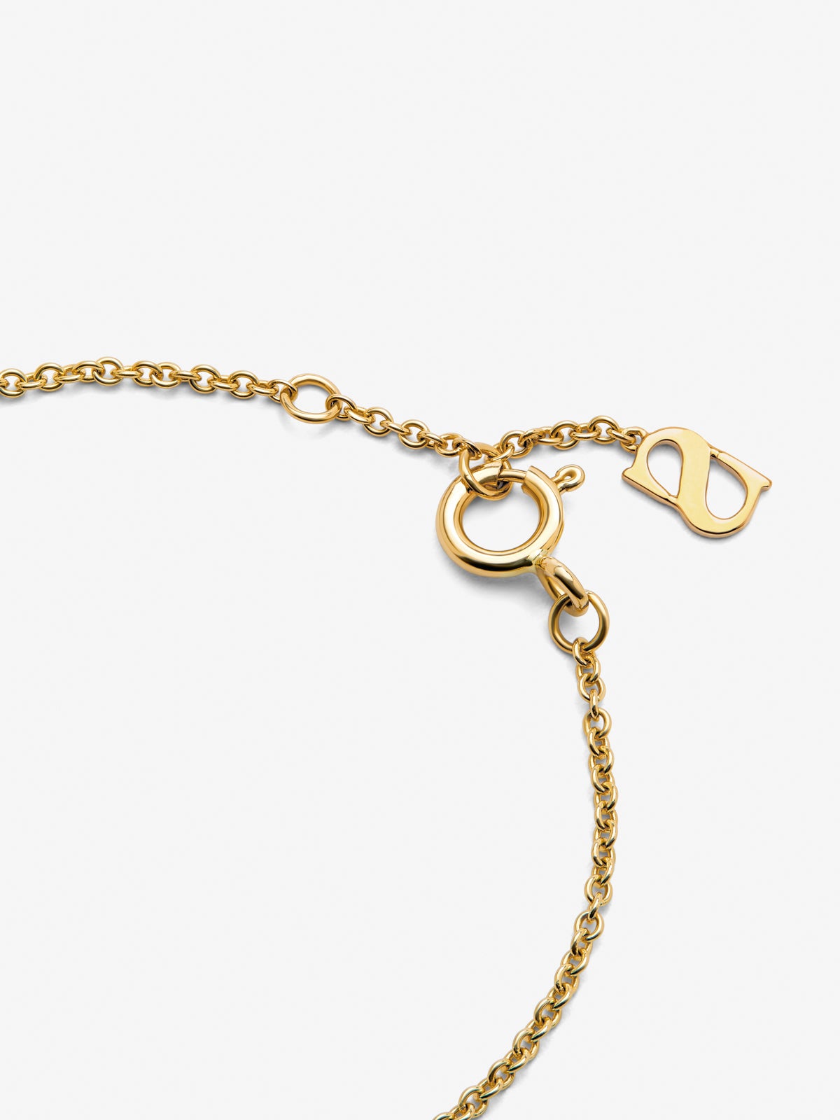 Pulsera de oro amarillo de 18K con 11 diamantes en talla brillante con un total de 0,16 cts