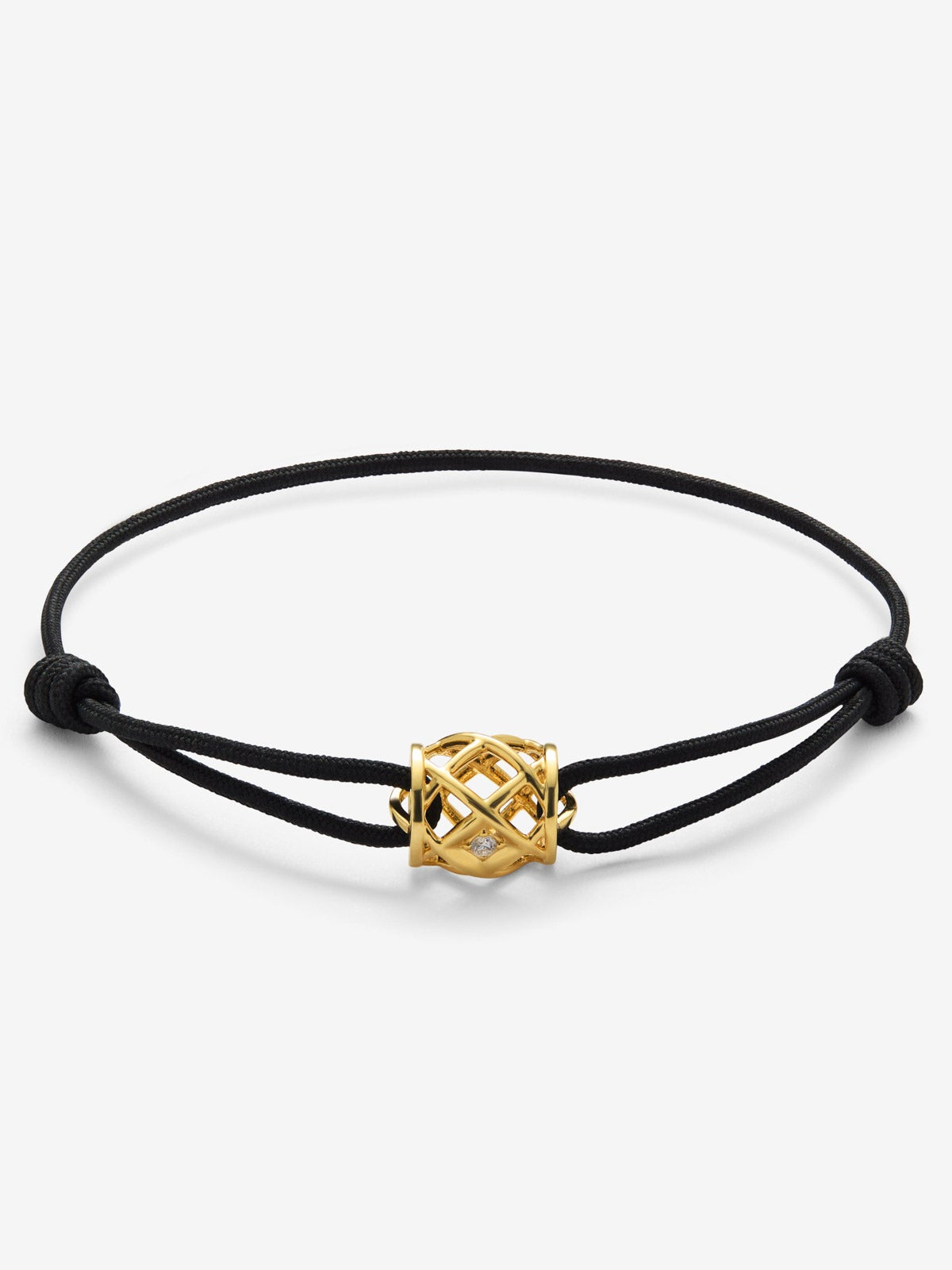 Pulsera con gran abalorio central en oro amarillo de 18K con diamante blanco en talla brillante de 0,02 cts