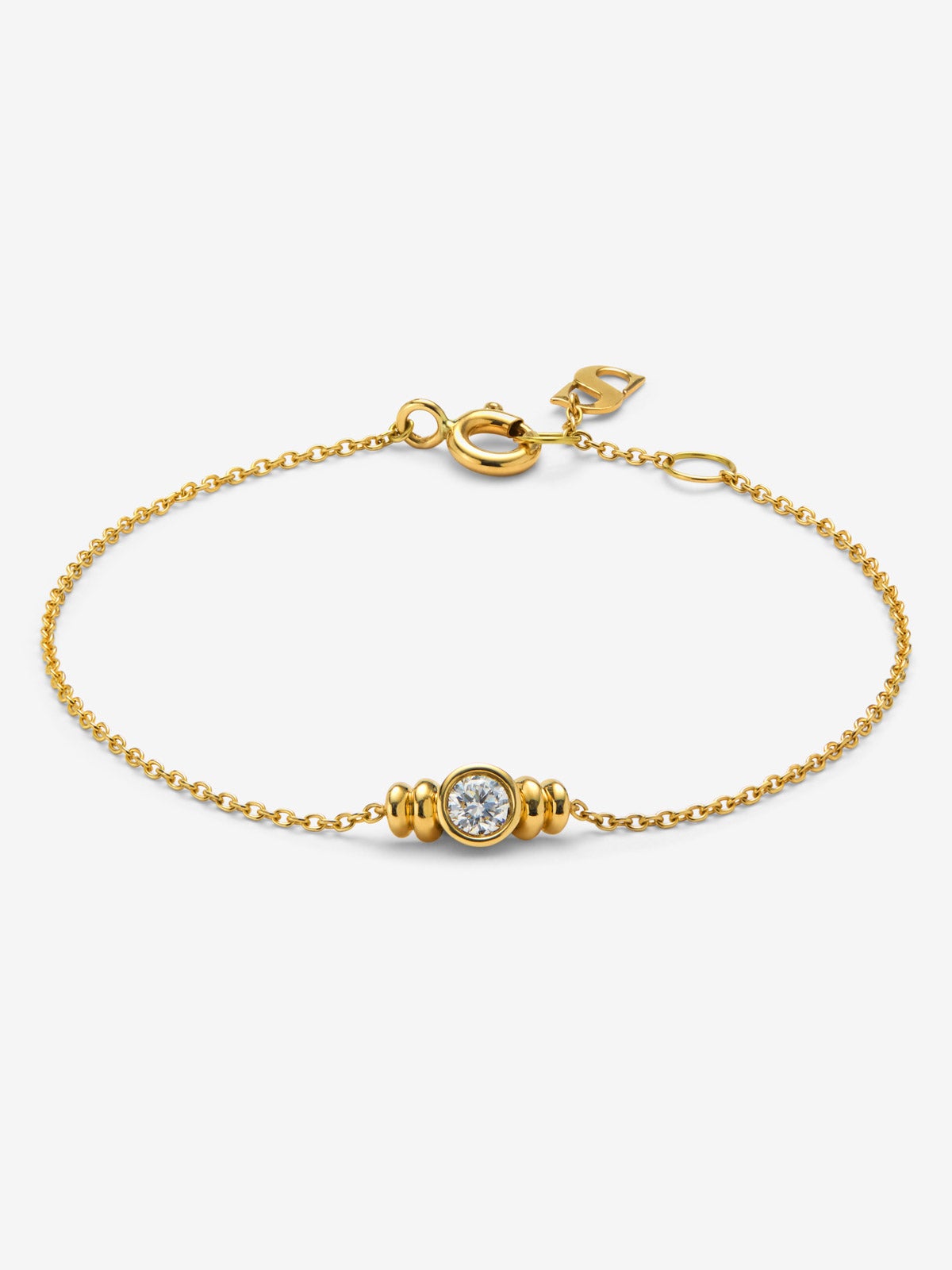 Pulsera de oro amarillo de 18K con diamante en talla brillante de 0,17 cts