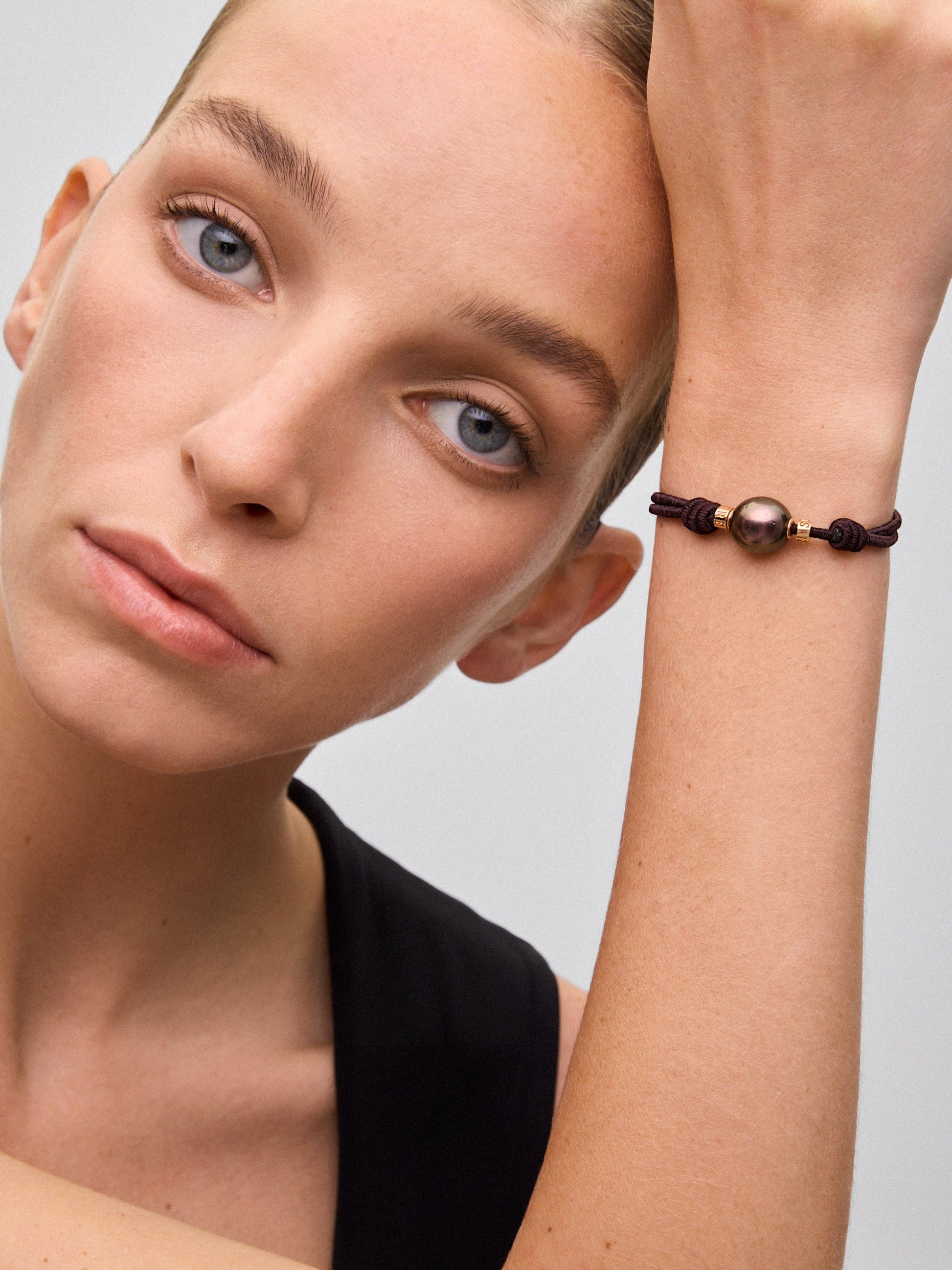 Pulsera ONE de oro rosa de 18K con perla tahitiana