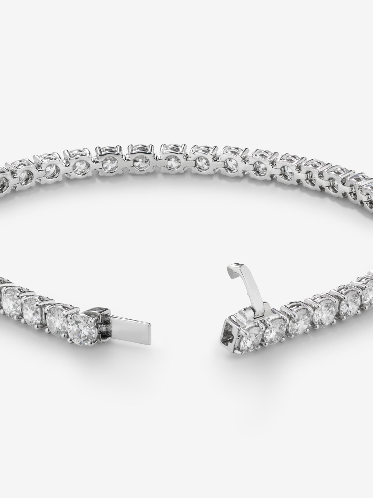 Pulsera riviere de oro blanco de 18K de diamantes