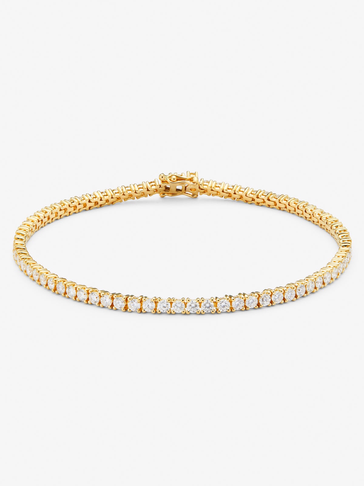 Pulsera rivière de oro amarillo de 18K con diamantes en talla brillante con un total de 3,55 cts