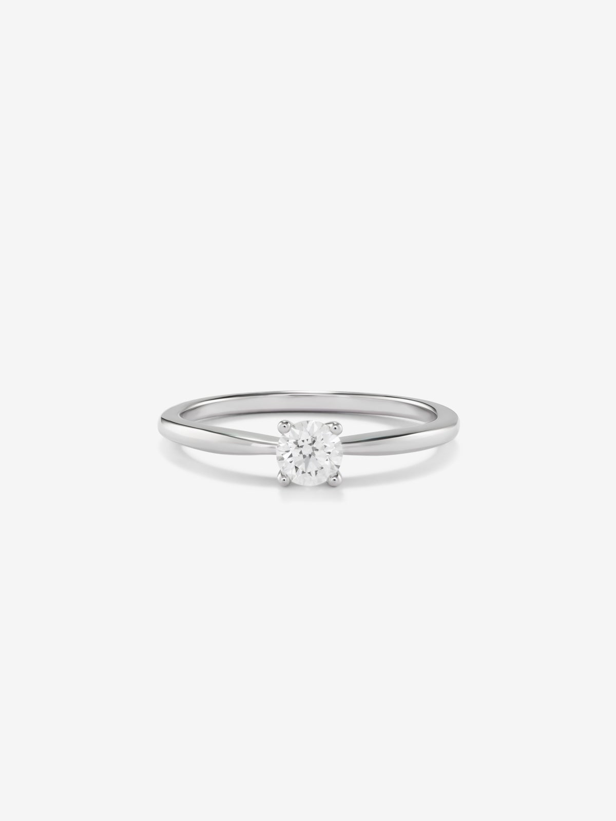 Anillo solitario de oro blanco de 18K con diamante en talla brillante de 0,09 cts