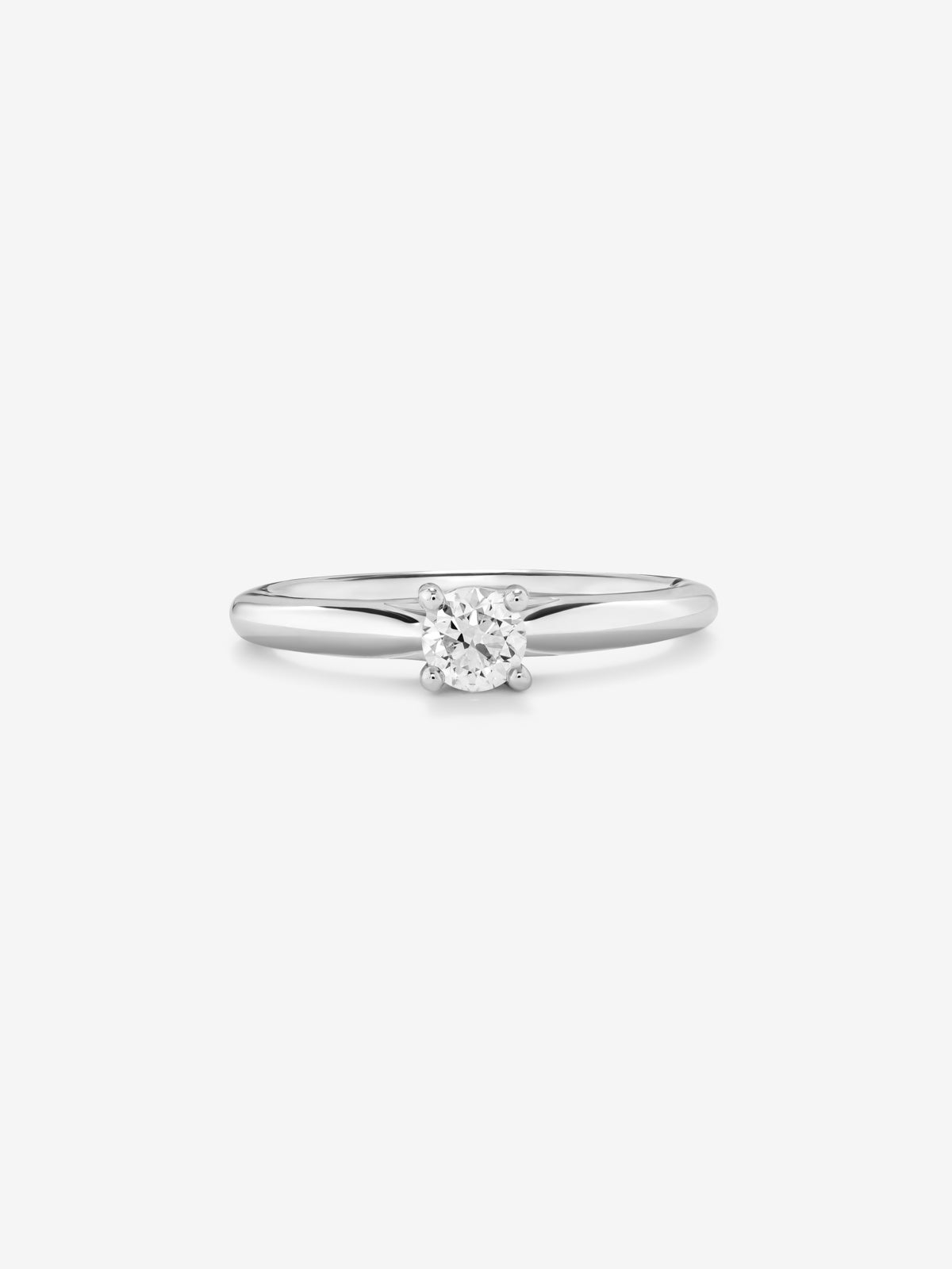Anillo solitario de oro blanco de 18K con diamante blanco en talla brillante de 0,4 cts