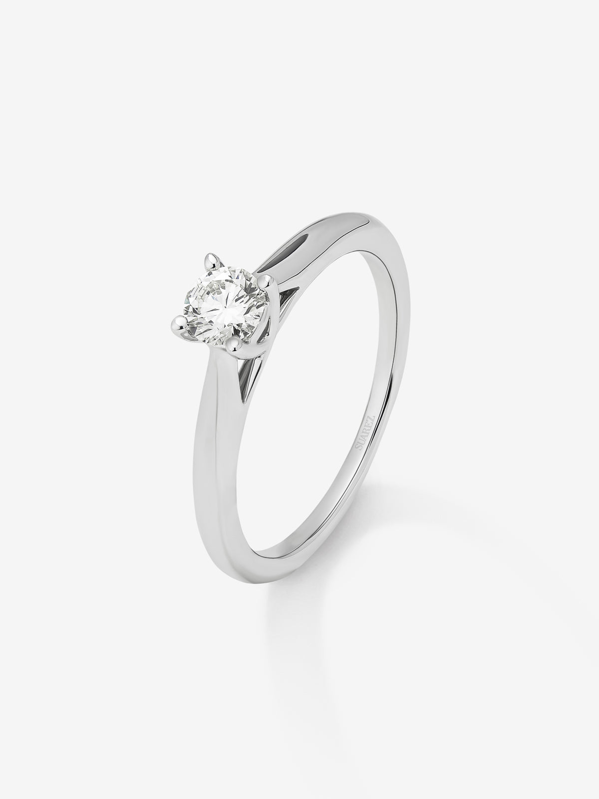 White gold engagement ring with diamond