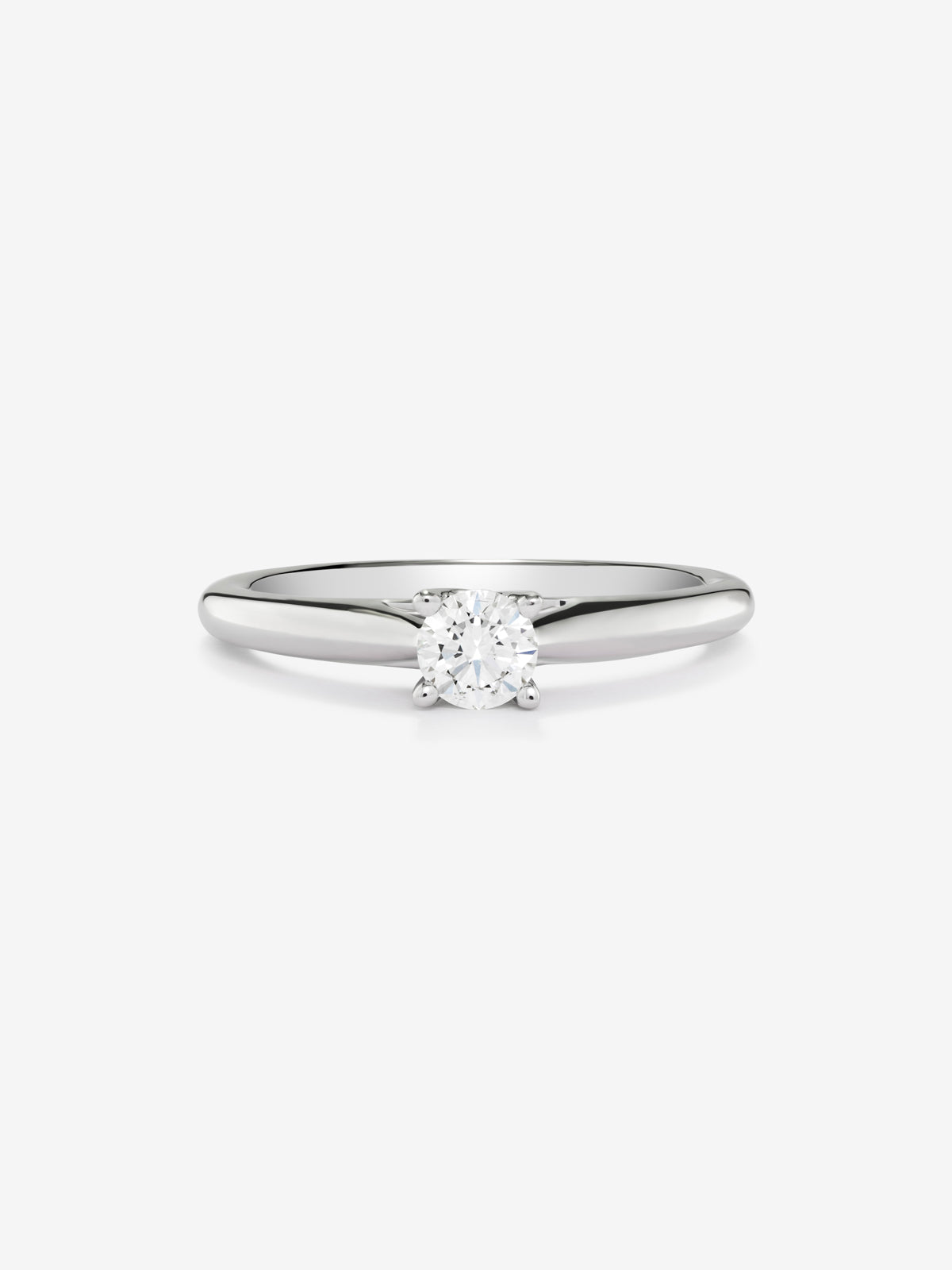 White gold engagement ring with diamond