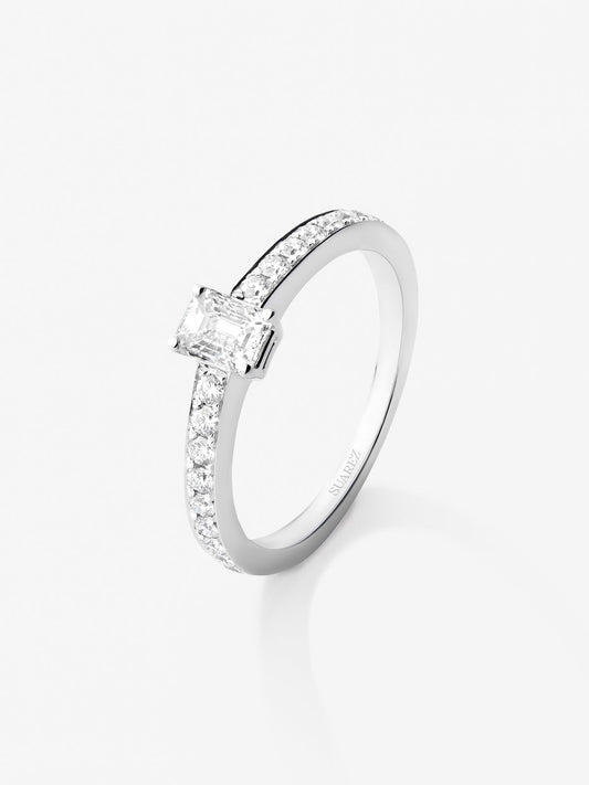 Anillo de oro blanco de 18K con diamante blanco de 0,40cts